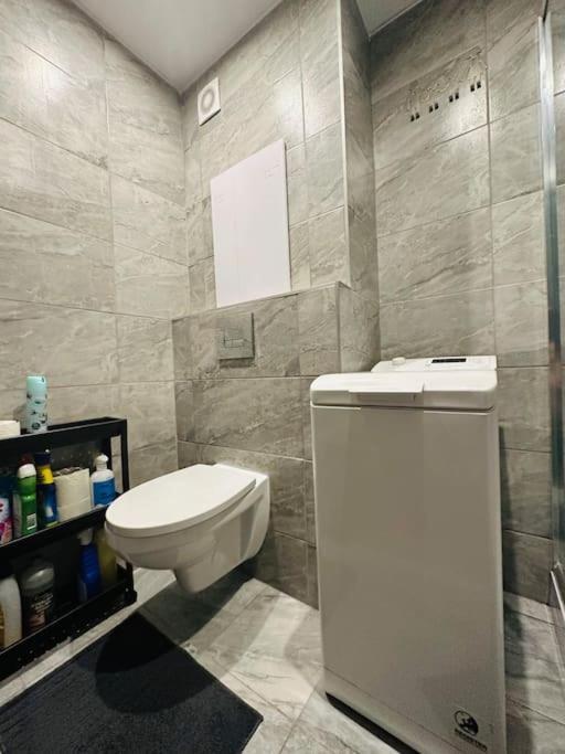 Apartment 2 Kk S Balkonem V Ostrave